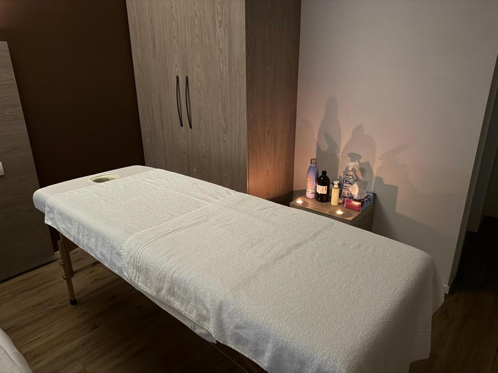 Borgoleoni 18 - Room And Breakfast Ferrara Ngoại thất bức ảnh