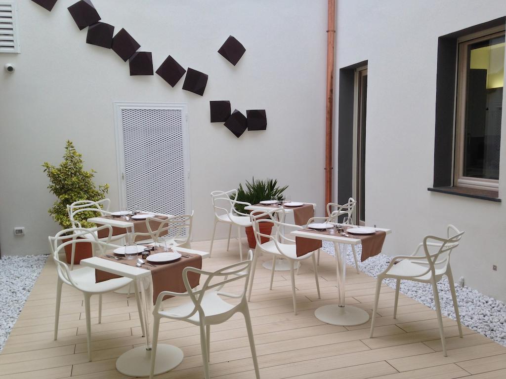 Borgoleoni 18 - Room And Breakfast Ferrara Ngoại thất bức ảnh