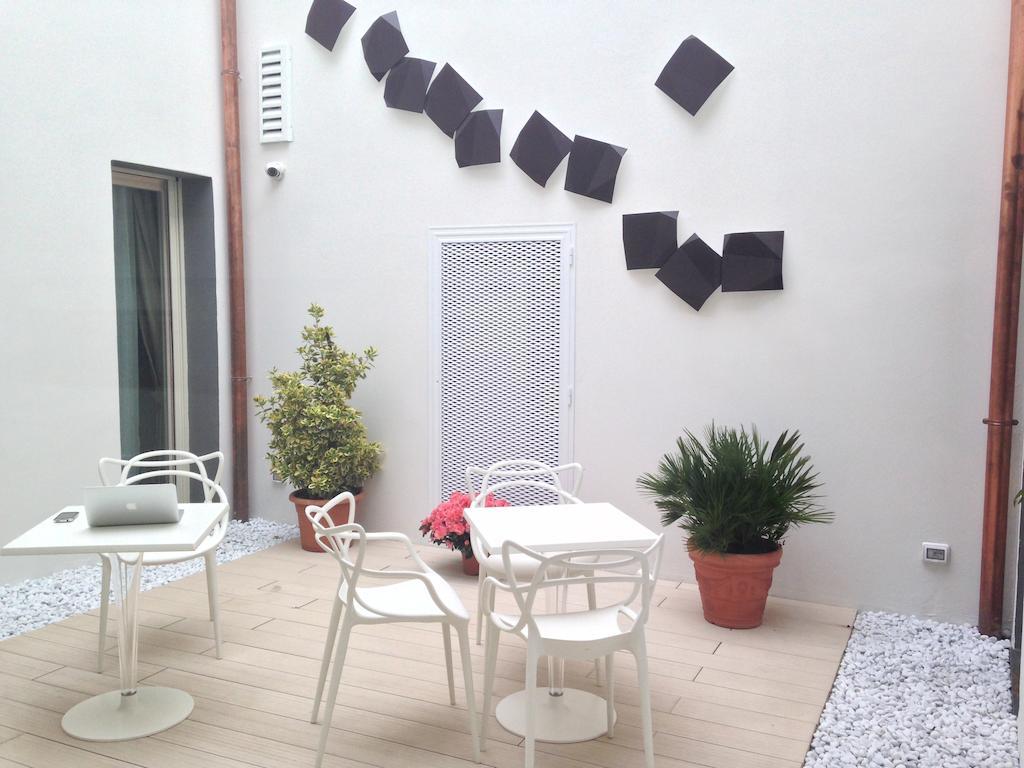 Borgoleoni 18 - Room And Breakfast Ferrara Ngoại thất bức ảnh
