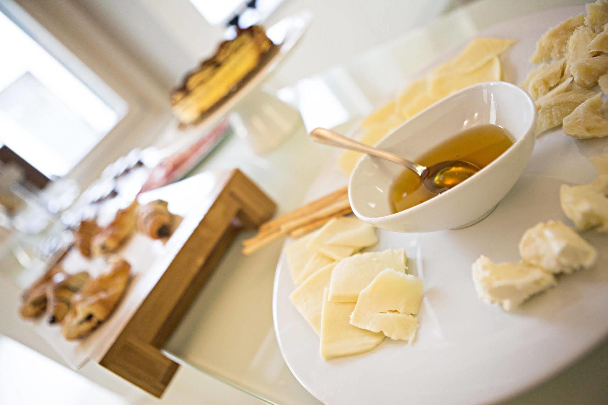 Borgoleoni 18 - Room And Breakfast Ferrara Ngoại thất bức ảnh